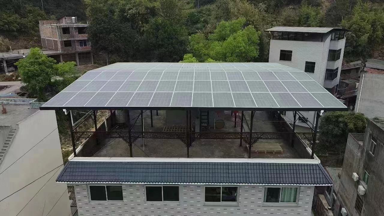 曲靖15kw+10kwh自建别墅家庭光伏储能系统